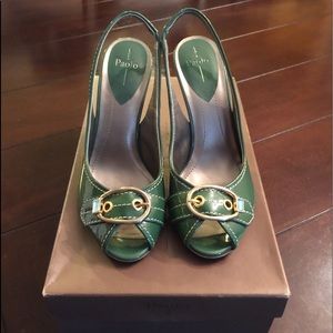 Linea Paolo green patent pump